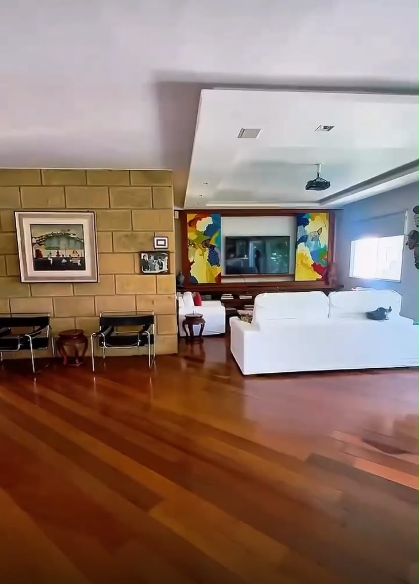 Casa espaçosa na Lagoa Rodrigo de Freitas